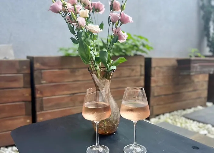 Opera Theatre With A Courtyard Appartamento